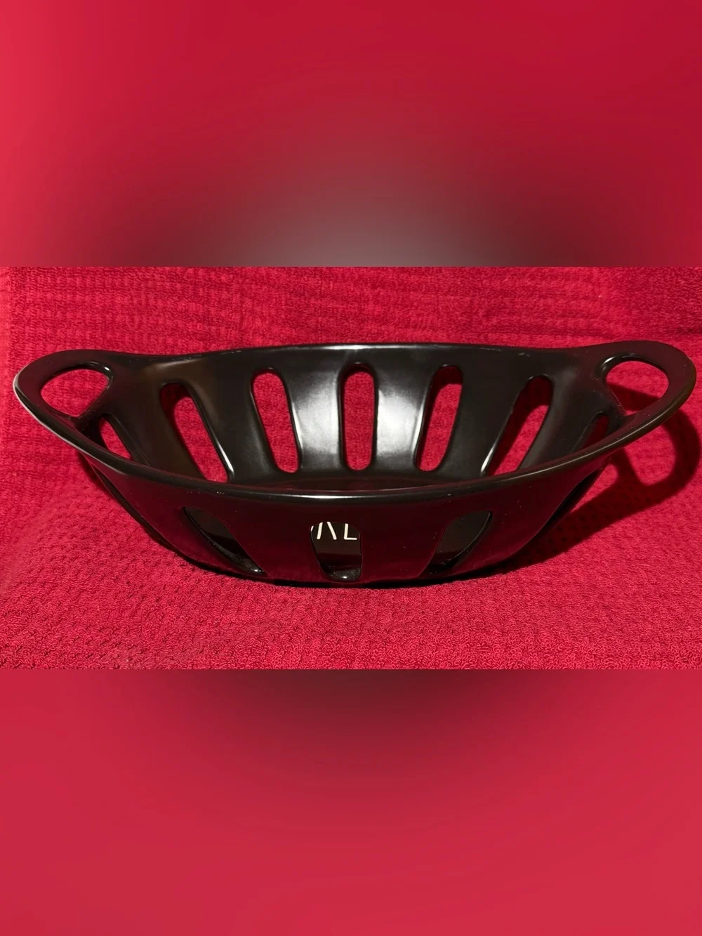 Rae Dunn bread basket black